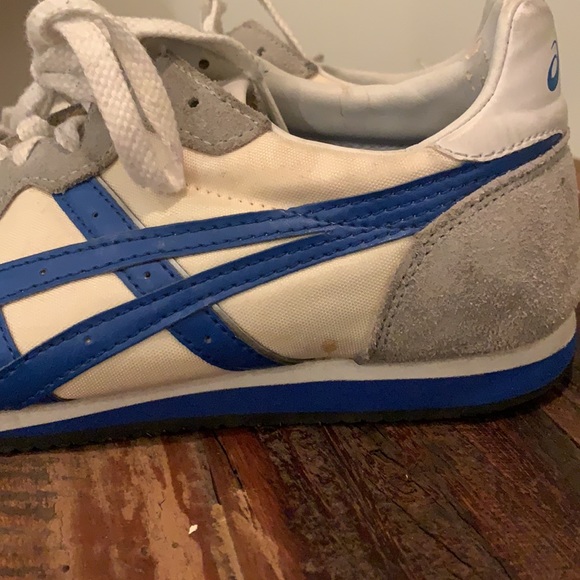ASICS Shoes - Picture 4 of 4